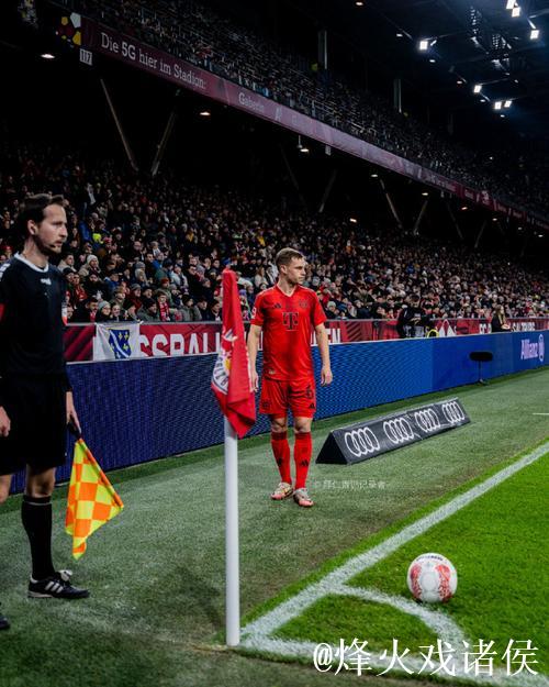 基米希生涯首次欧冠乌龙，拜仁再现欧冠自摆乌龙